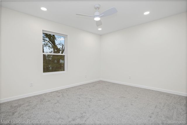 17348 Hilton Street, Southfield, MI 48075