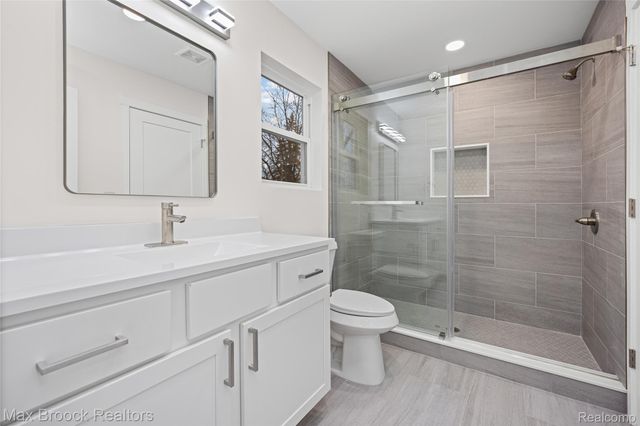 17348 Hilton Street, Southfield, MI 48075