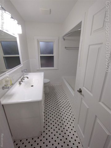 17348 Hilton Street, Southfield, MI 48075