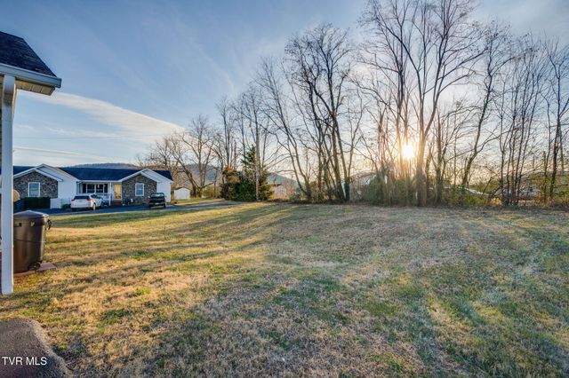 205 Dawn Drive 6, Elizabethton, TN 37643