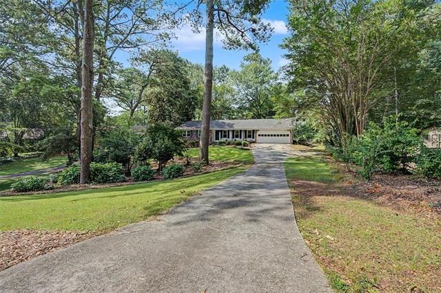 3487 Bowling Green Way, Atlanta, GA 30340