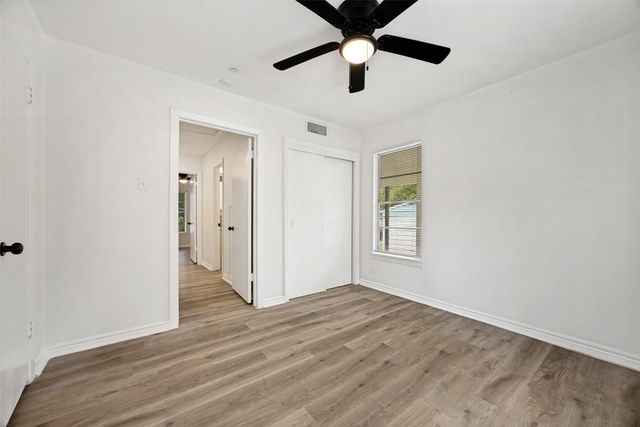 116 Vandenburg Drive, Denison, TX 75020
