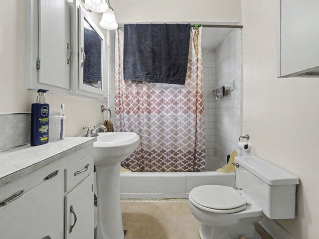 506 Bear Lake Road, North Muskegon, MI 49445