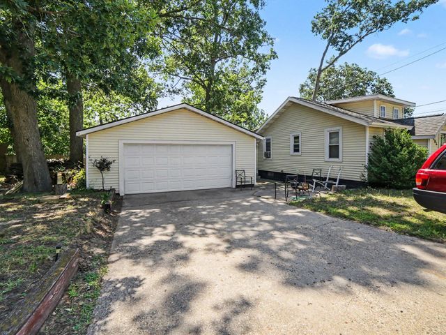 506 Bear Lake Road, North Muskegon, MI 49445