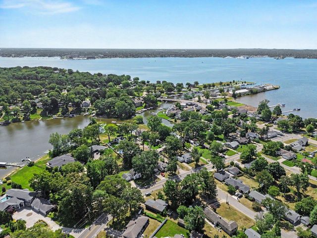 506 Bear Lake Road, North Muskegon, MI 49445