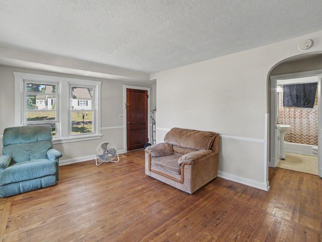 506 Bear Lake Road, North Muskegon, MI 49445