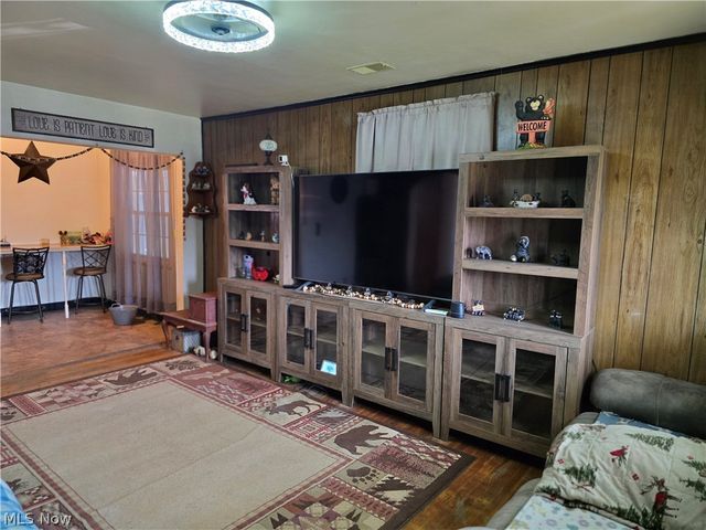 4815 4th Avenue, Parkersburg, WV 26101