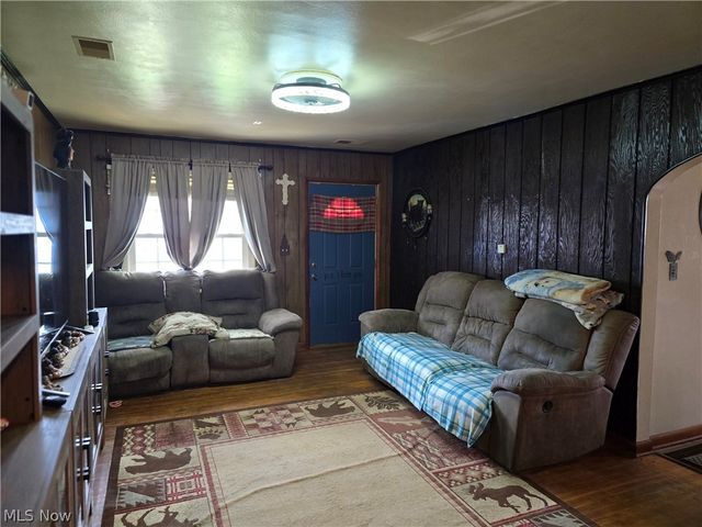 4815 4th Avenue, Parkersburg, WV 26101