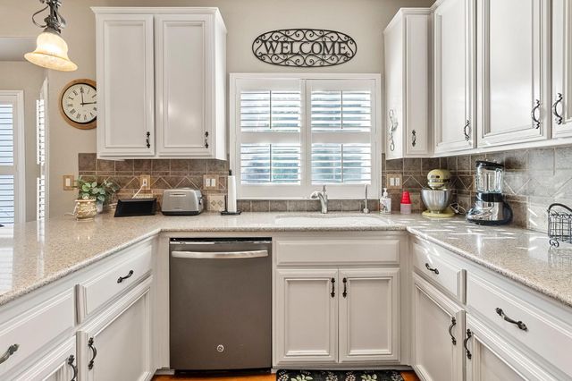 1663 Alex Way, Turlock, CA 95382