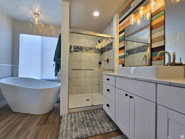2002 S CHELEMES WAY, Clearfield, UT 84015
