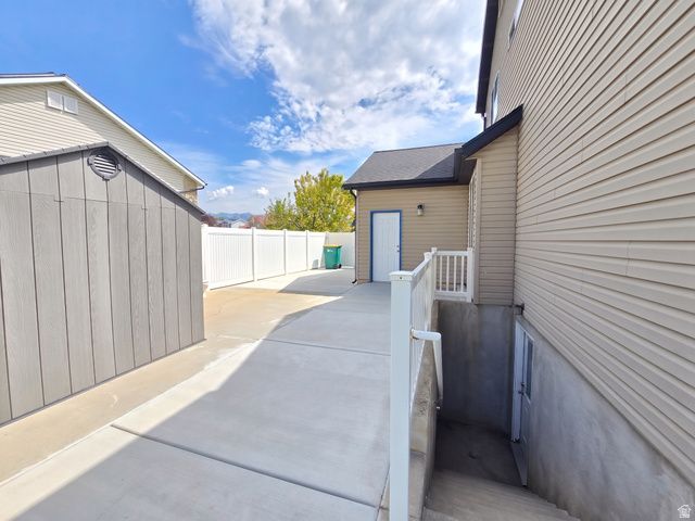 2002 S CHELEMES WAY, Clearfield, UT 84015
