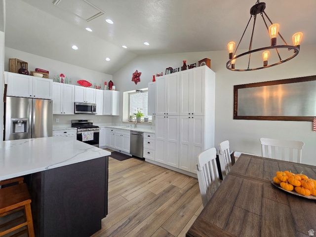 2002 S CHELEMES WAY, Clearfield, UT 84015
