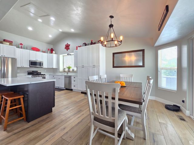 2002 S CHELEMES WAY, Clearfield, UT 84015