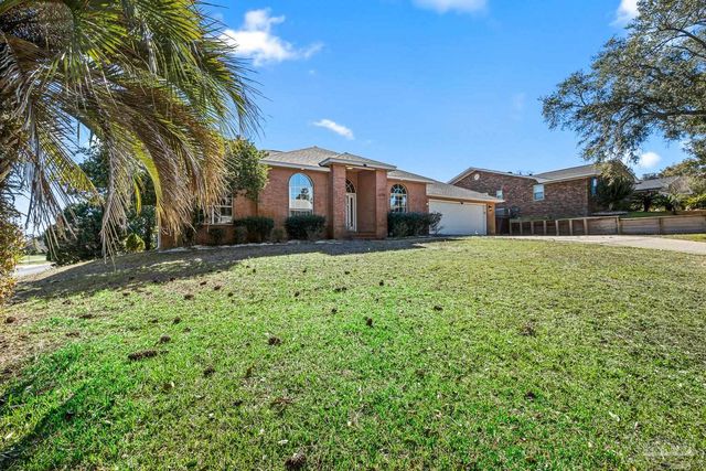 3377 Crestview Ln, Gulf Breeze, FL 32563