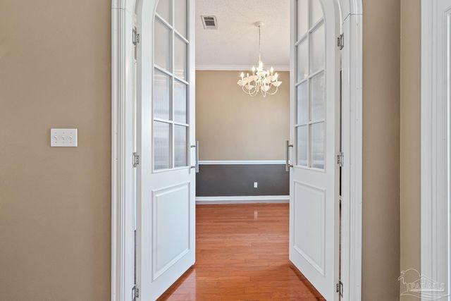 3377 Crestview Ln, Gulf Breeze, FL 32563