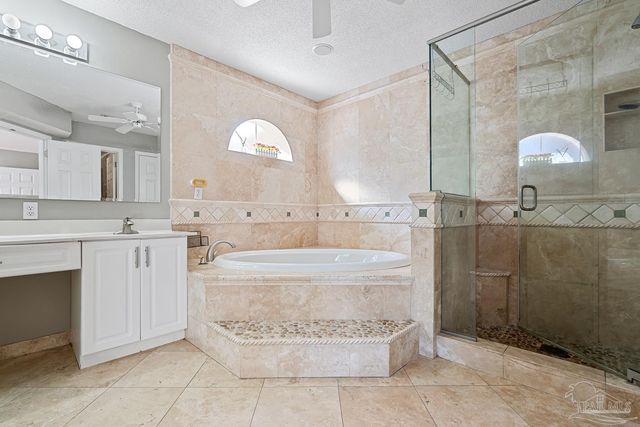 3377 Crestview Ln, Gulf Breeze, FL 32563