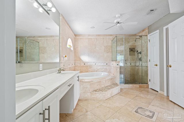 3377 Crestview Ln, Gulf Breeze, FL 32563