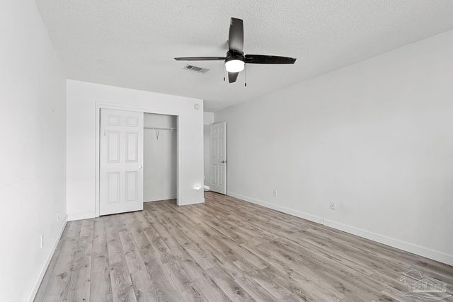 3377 Crestview Ln, Gulf Breeze, FL 32563