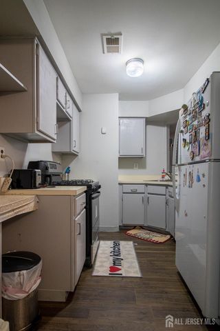 1025 Schmidt Lane, North Brunswick, NJ 08902