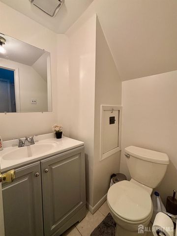 1025 Schmidt Lane, North Brunswick, NJ 08902