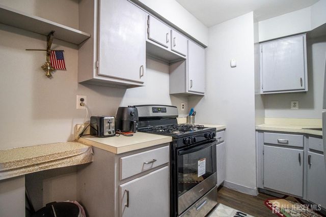 1025 Schmidt Lane, North Brunswick, NJ 08902