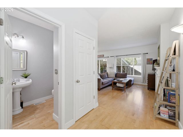 3625 KENDRA St, Eugene, OR 97404