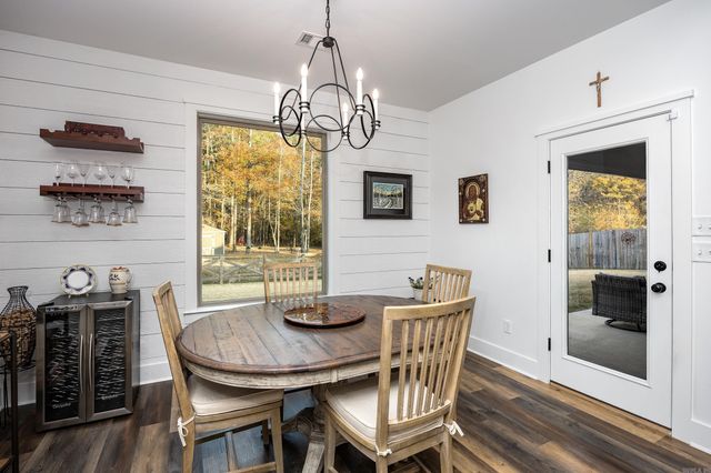 6126 Creekwater Drive, Alexander, AR 72002
