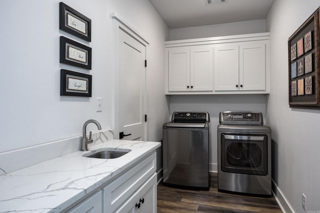 6126 Creekwater Drive, Alexander, AR 72002