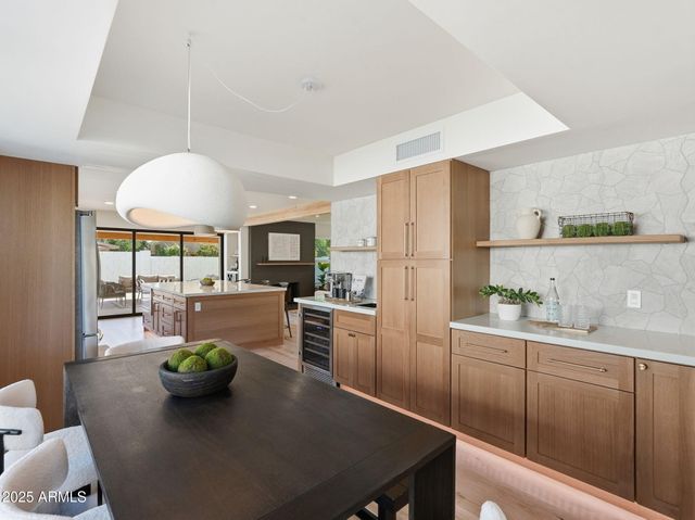 6613 N 81ST Place, Scottsdale, AZ 85250