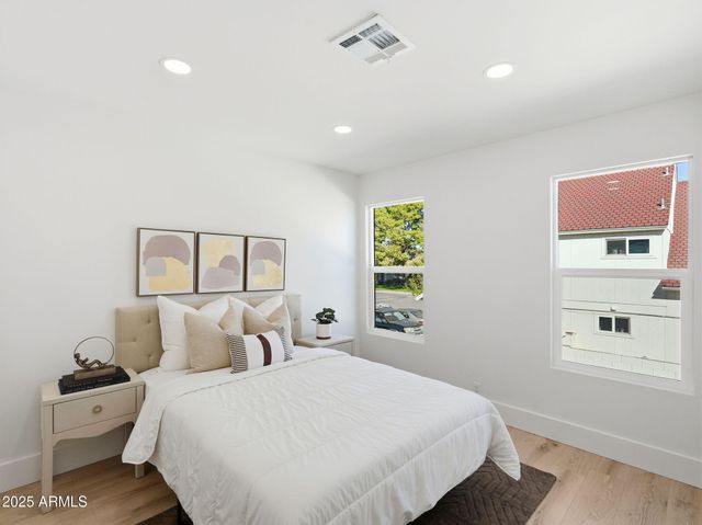 6613 N 81ST Place, Scottsdale, AZ 85250