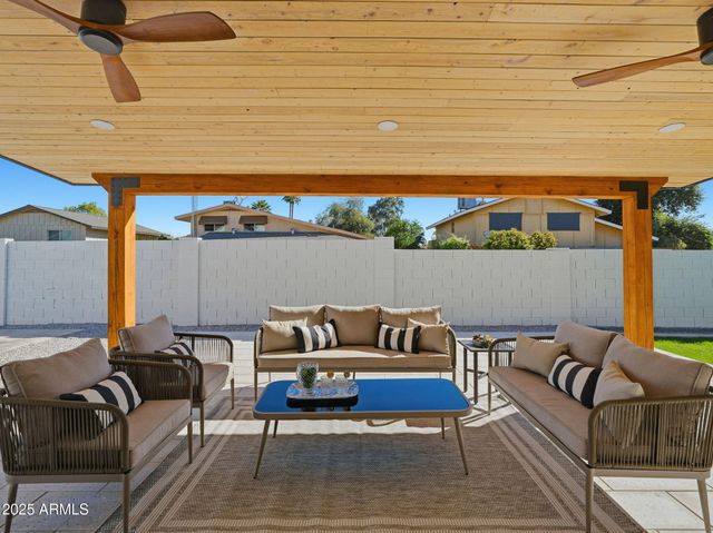 6613 N 81ST Place, Scottsdale, AZ 85250