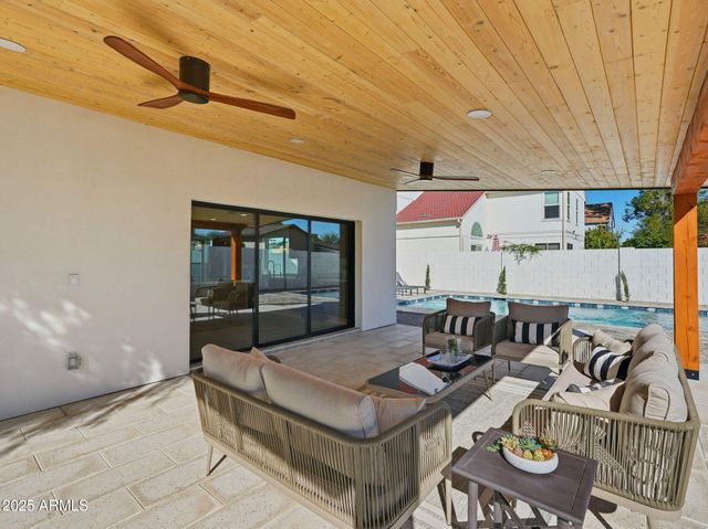 6613 N 81ST Place, Scottsdale, AZ 85250