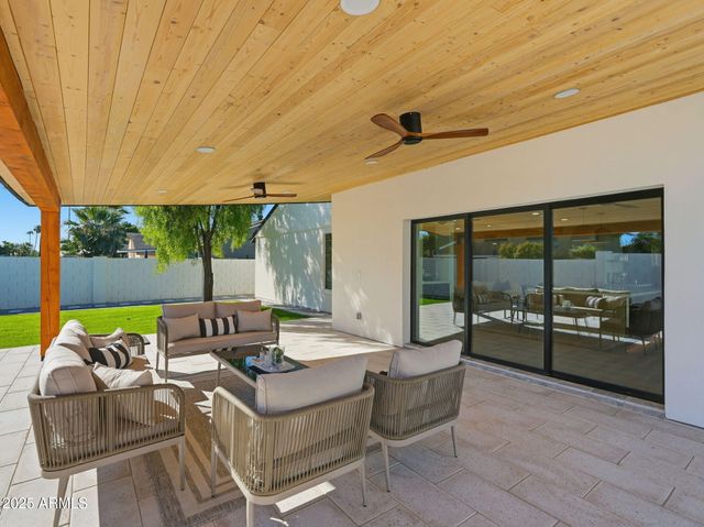 6613 N 81ST Place, Scottsdale, AZ 85250