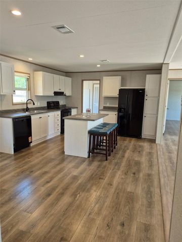 1801 Concord, Kingsland, TX 78639