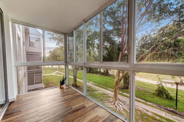 8370 Sands Point Boulevard Boulevard H208, Tamarac, FL 33321