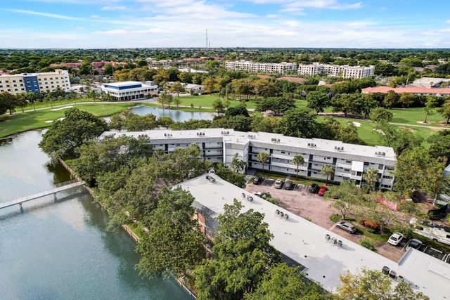 8370 Sands Point Boulevard Boulevard H208, Tamarac, FL 33321