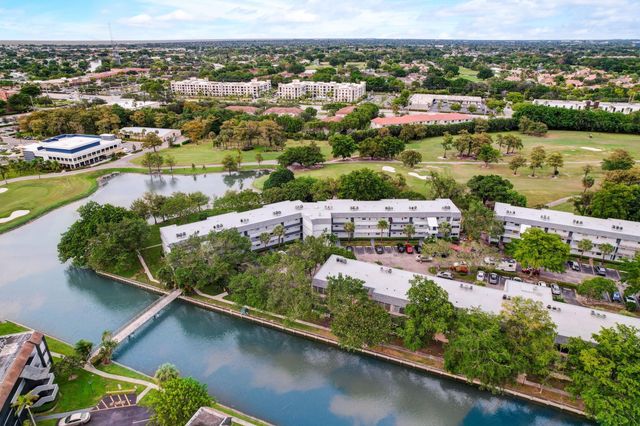 8370 Sands Point Boulevard Boulevard H208, Tamarac, FL 33321