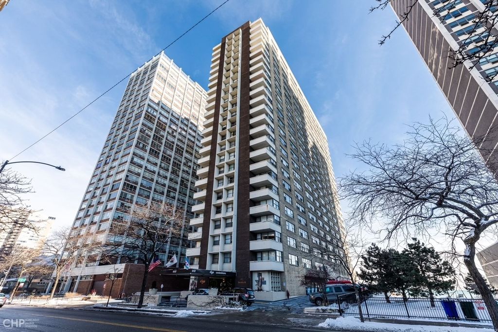 6157 N Sheridan Road 20B, Chicago, IL 60660
