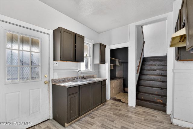 3008 Warsaw Street, Toledo, OH 43608