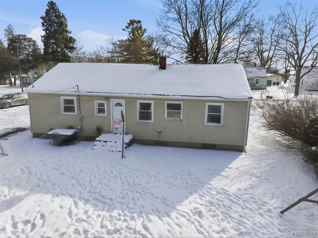 92 Hartley Street, Lapeer, MI 48446