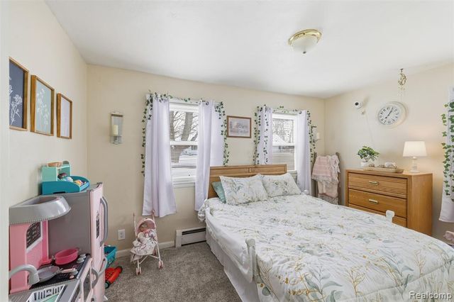 92 Hartley Street, Lapeer, MI 48446