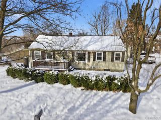 92 Hartley Street, Lapeer, MI 48446