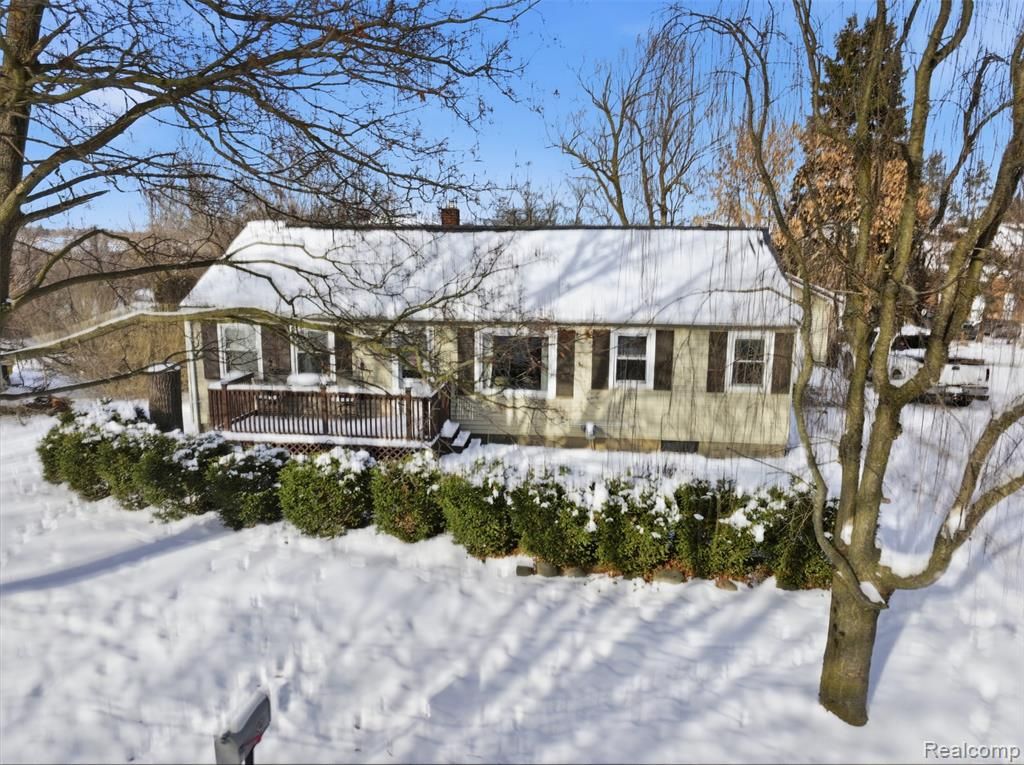 92 Hartley Street, Lapeer, MI 48446