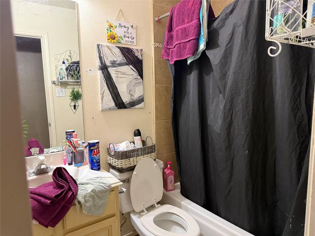 3306 Garrison Court, Houston, TX 77014