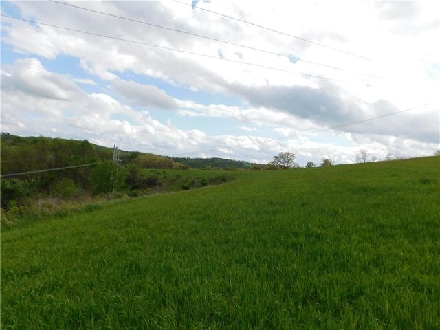 108 Oak Spring Rd, East Finley, PA 15377
