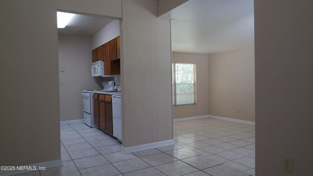 7963 LE MANS Drive, Jacksonville, FL 32210