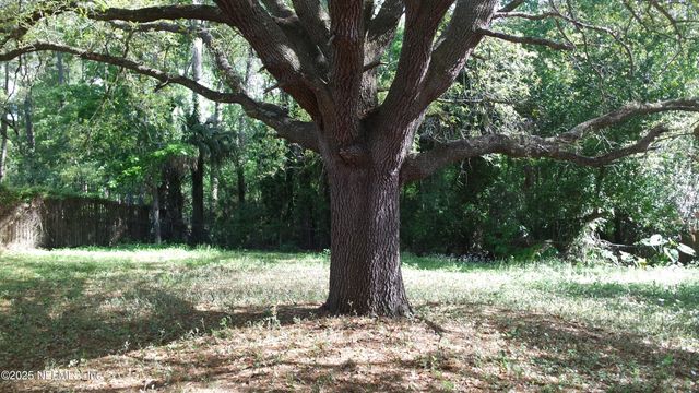 7963 LE MANS Drive, Jacksonville, FL 32210