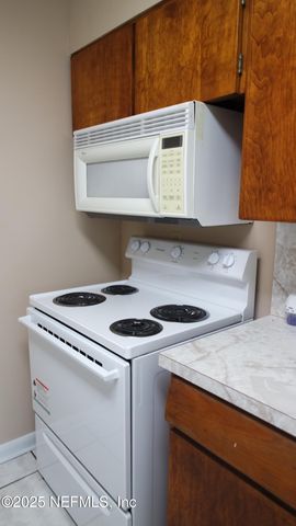 7963 LE MANS Drive, Jacksonville, FL 32210