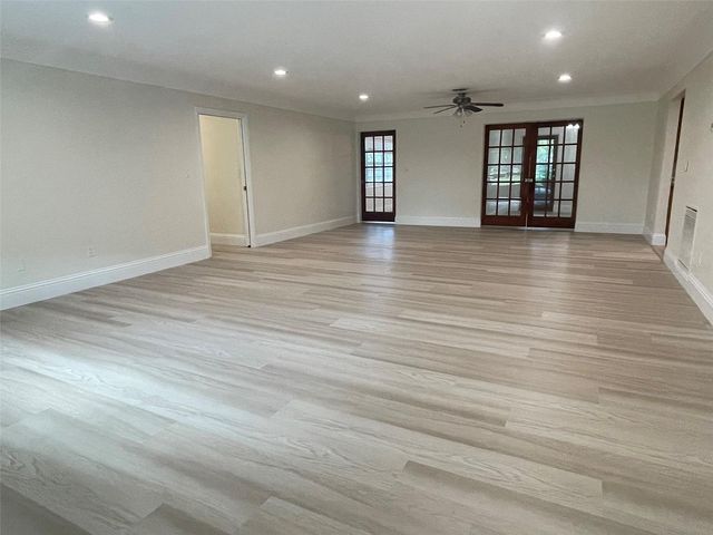 1850 JUAREZ WAY S, St Petersburg, FL 33712