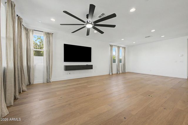 10262 E UTAH Avenue, Mesa, AZ 85212